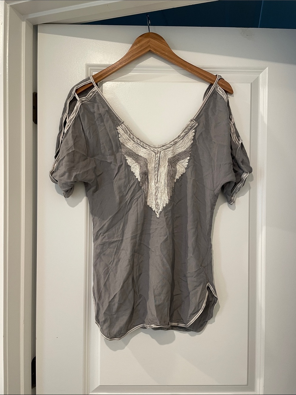Free people Gray Women’s Embroidered V-Neck Top xs